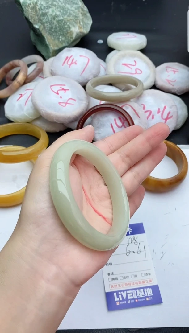 未镶嵌手镯石英质玉128+60/61