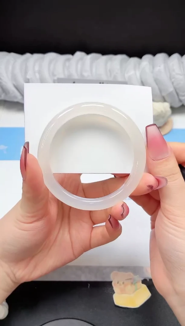 未镶嵌手镯石英质玉57/荔枝58.9