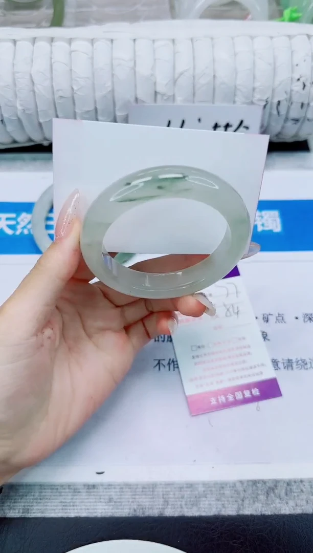 未镶嵌手镯石英质玉78/54