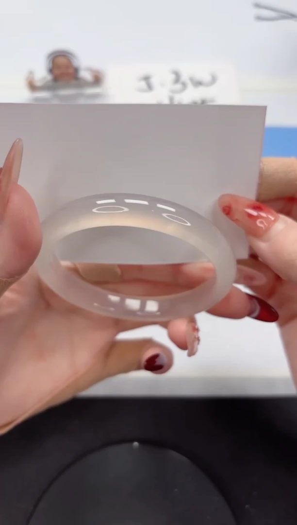 【闪购商品】石英质玉手镯未镶嵌A124-61