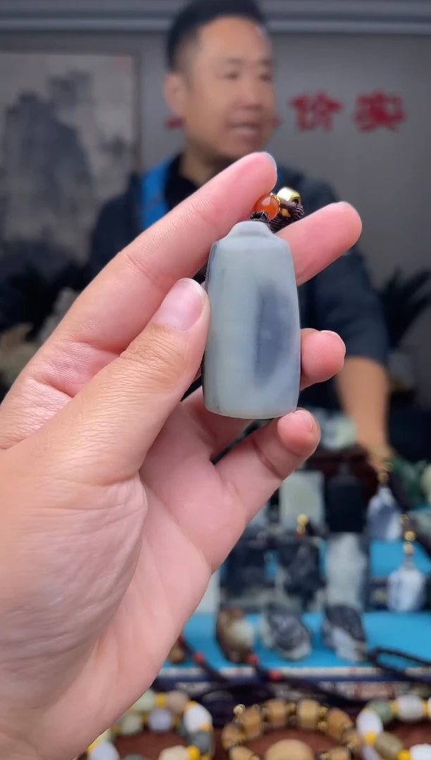 未镶嵌和田玉挂件1