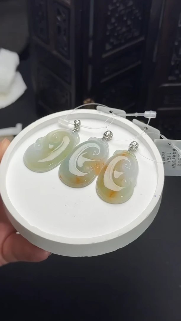 颈饰18K金镶嵌翡翠YM753-3如意多样性发一件