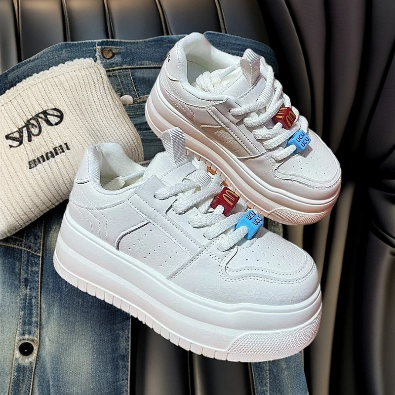 2025春新款方糖串珠时尚厚底小白鞋女款学院风百搭增高休闲板鞋1
