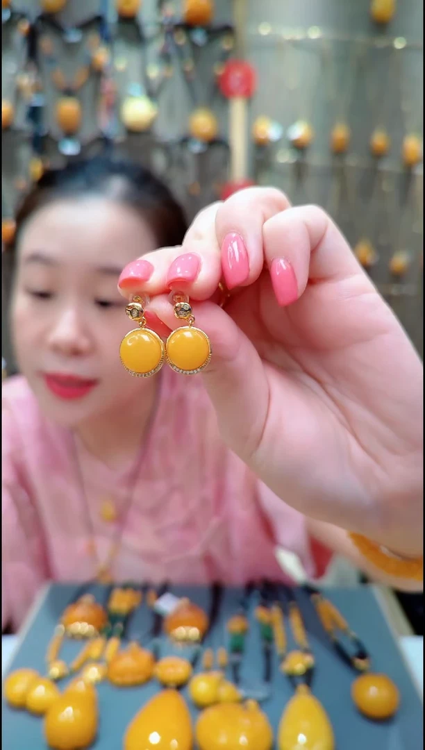 蜜蜡银S925镀金镶嵌珠宝奇石﹣F722蜜蜡耳坠