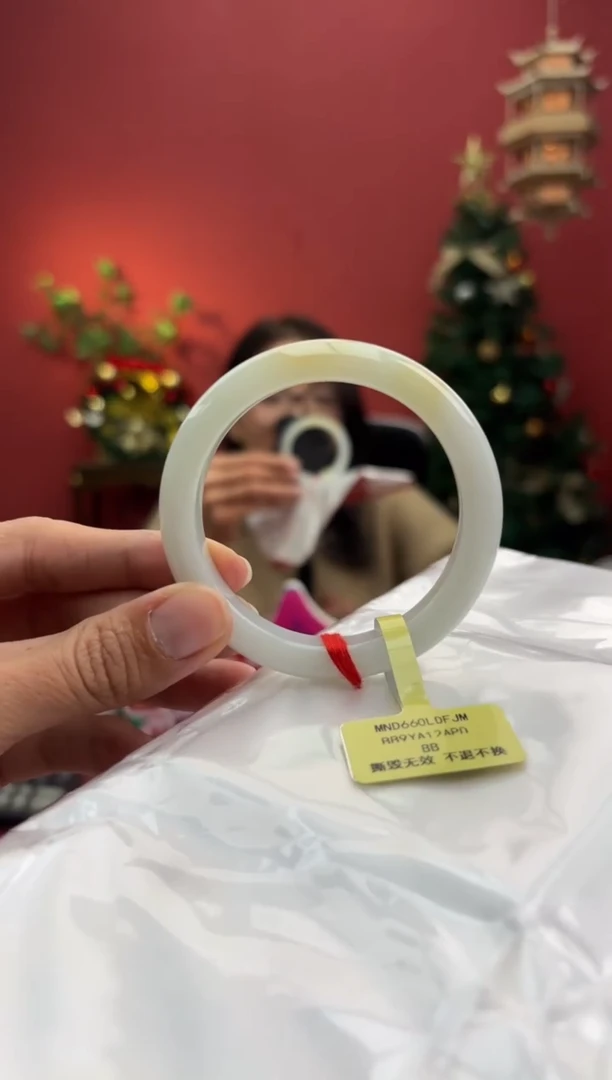 未镶嵌手镯翡翠翡翠手镯2