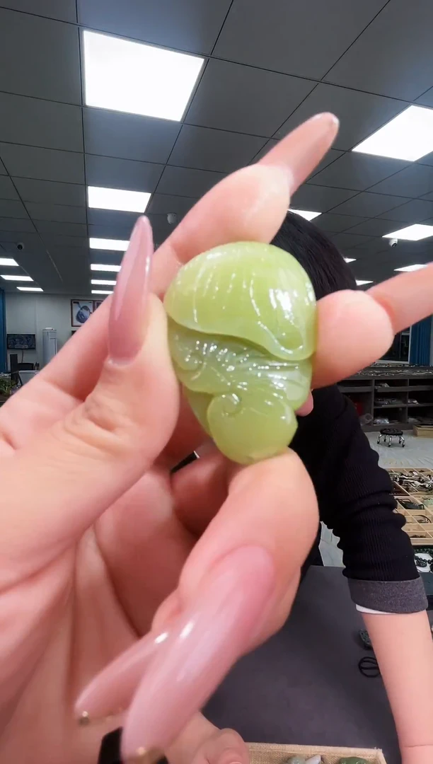 未镶嵌和田玉挂件b14