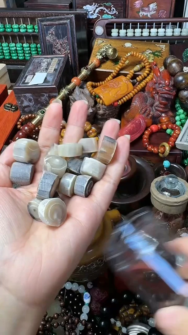 其他牛骨主播推荐：一物一拍，讲解为准！