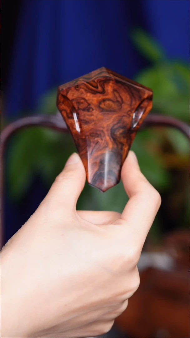 把件黄花梨/降香黄檀瘤疤如意盾牌