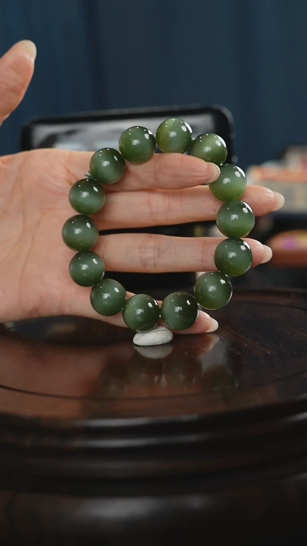 颈饰未镶嵌和田玉陌*和田玉手串