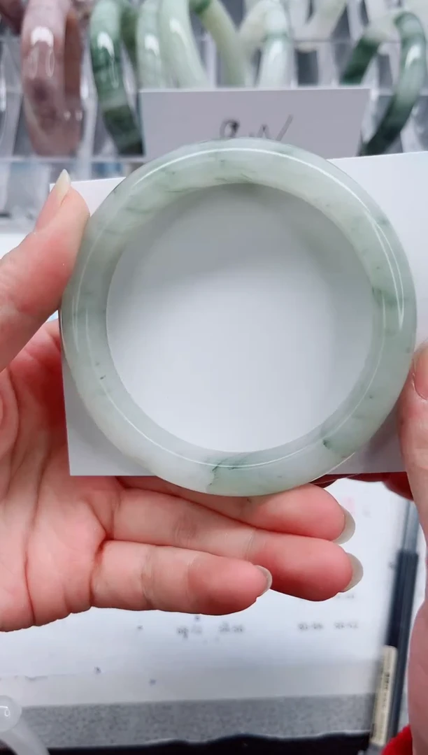 【闪购商品】石英质玉手镯未镶嵌A442-60高