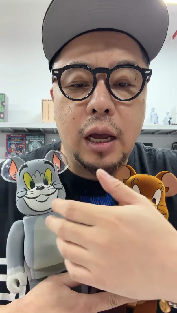 动态1bearbrick猫和老鼠400%一对