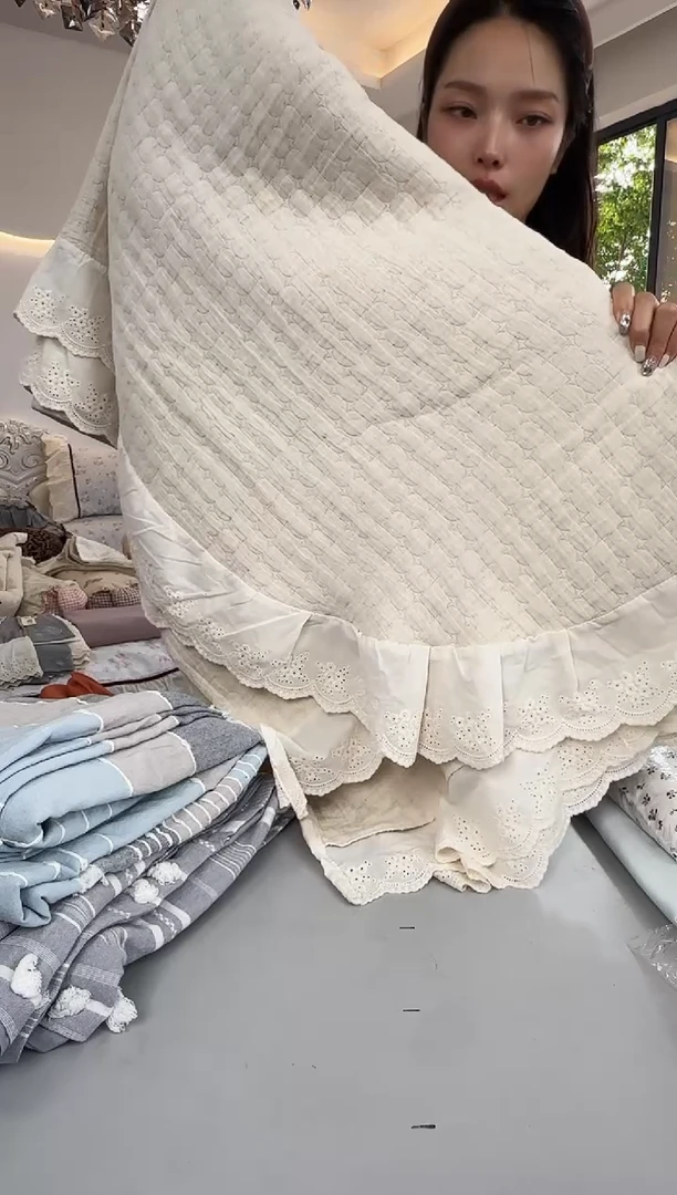 棉棉  小圆圈棉麻床盖  158