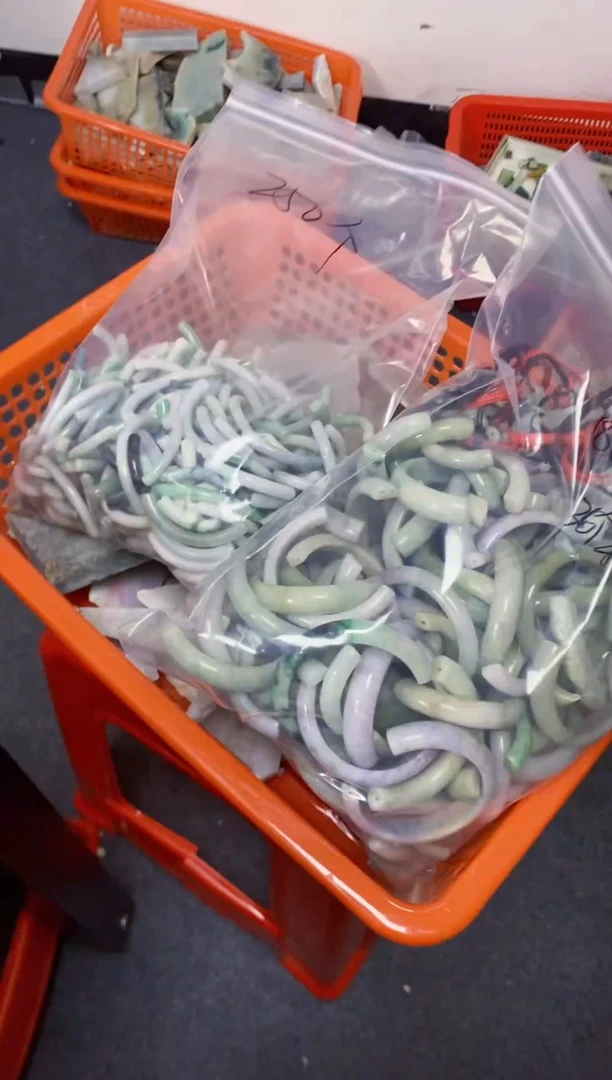 【闪购商品】翡翠颈饰未镶嵌024天然翡翠