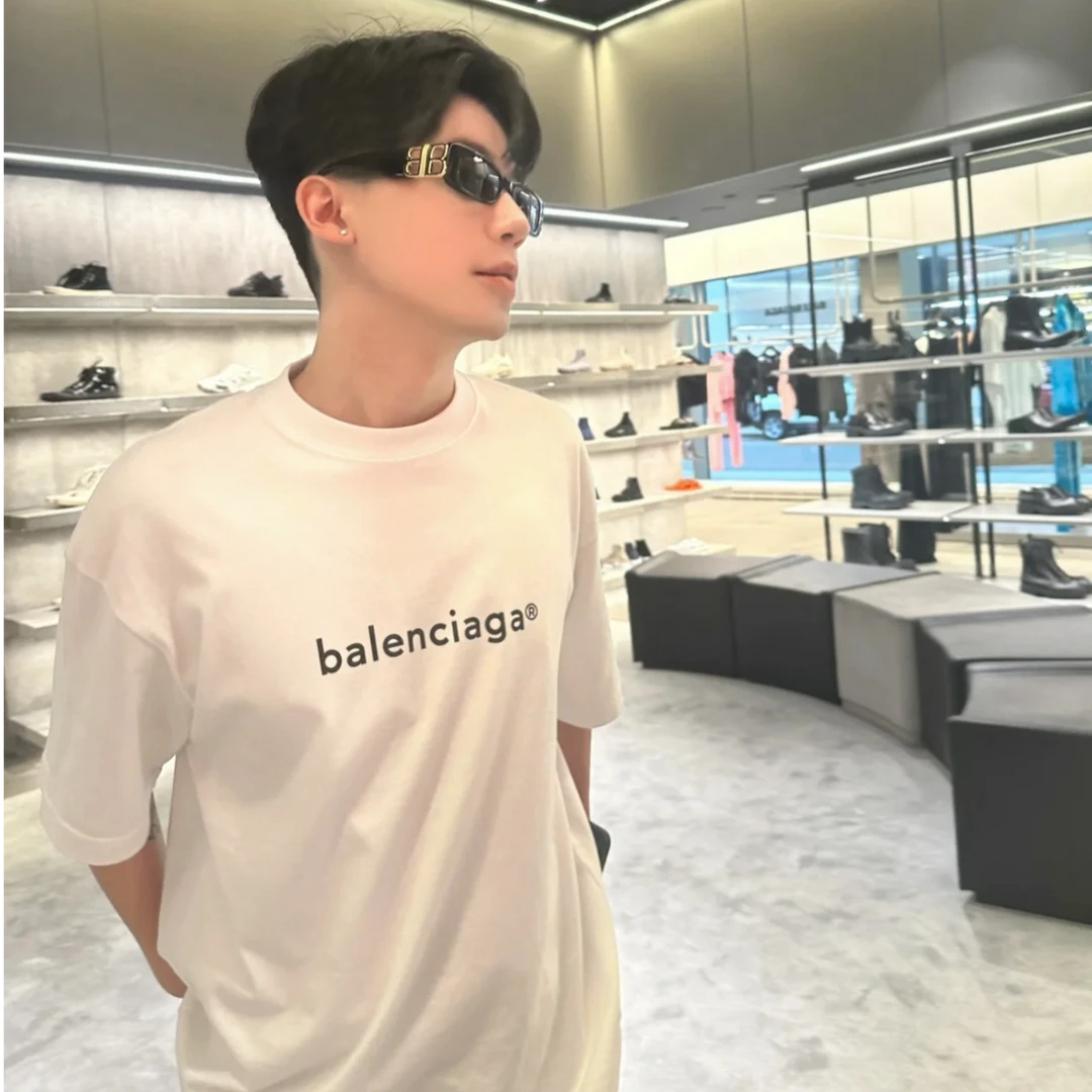 99新 Balenciaga/巴黎世家 浅米灰色短袖/尺码xs/000