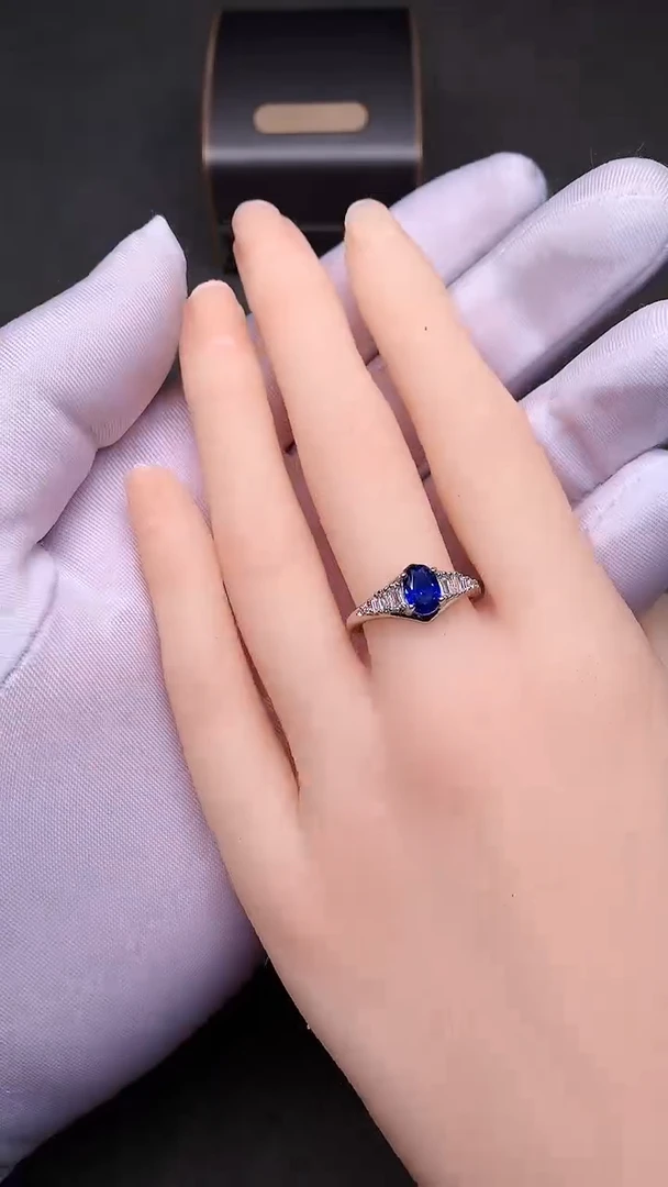 【闪购商品】蓝宝石戒指银S925镶嵌.....