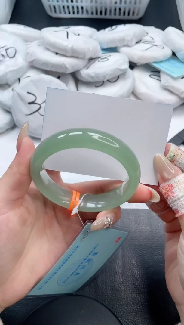 【闪购商品】石英质玉手镯未镶嵌3-V352-58