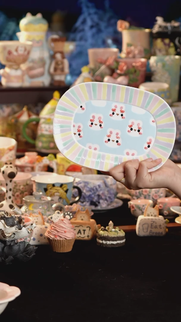 摆件陶景德镇釉下彩手绘设计师款陶瓷