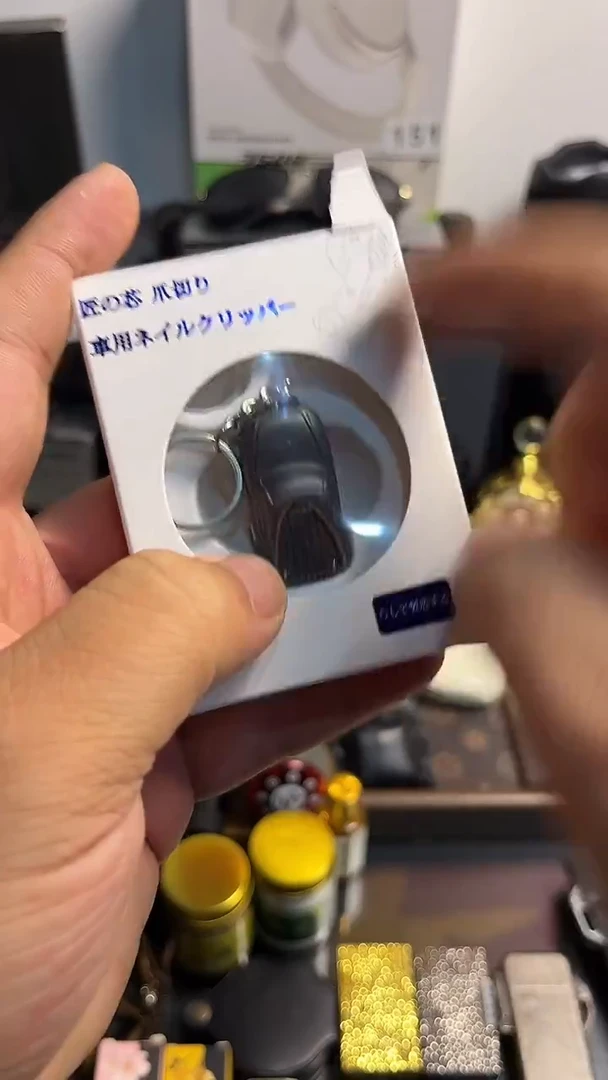瓷片闪购商品 如图所示