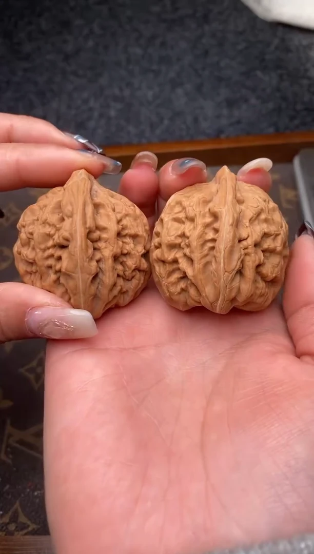 把件文玩核桃B282号红锦鲤