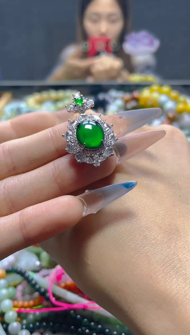 颈饰未镶嵌翡翠/K/翡翠A货，一件也是批发价