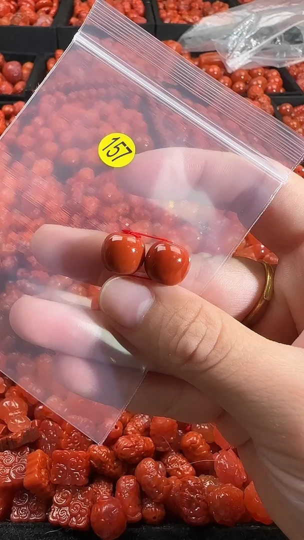 颈饰未镶嵌南红玛瑙1