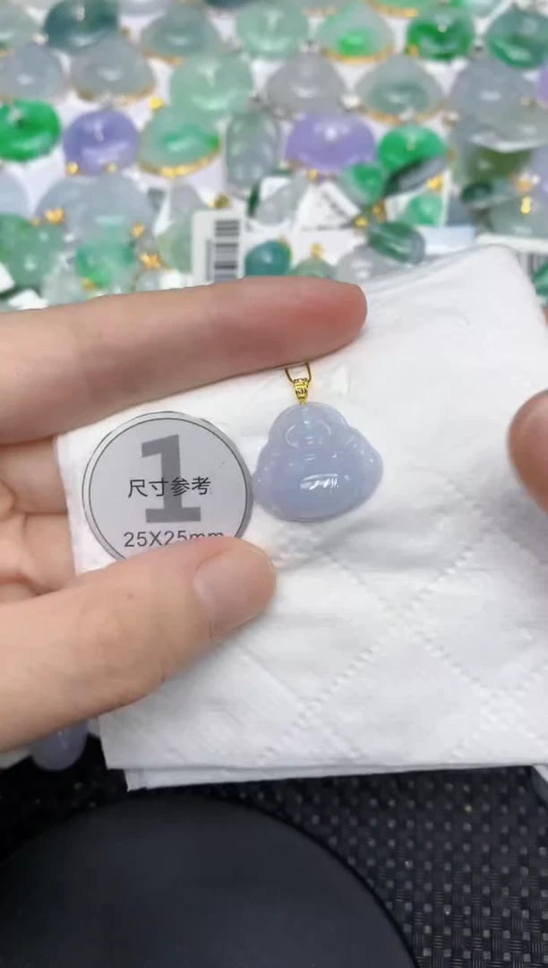 颈饰18K金镶嵌翡翠111111111111