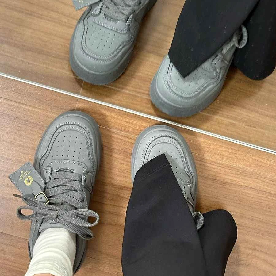 国潮复古灰厚底设计感面包鞋女ins高街百搭板鞋舒适耐磨休闲鞋子