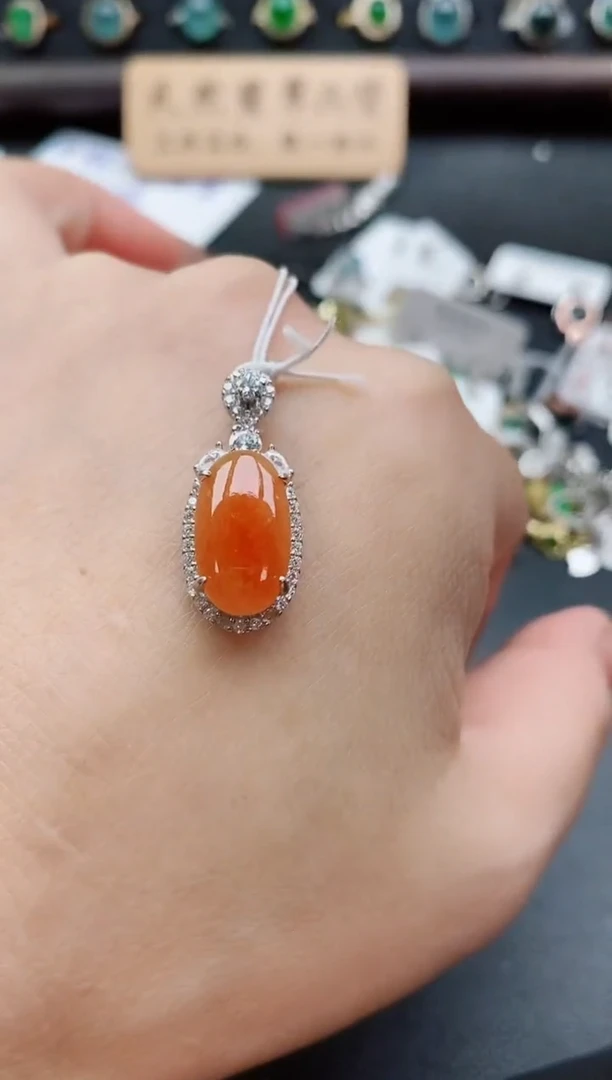 吊坠(赠链)银S925镶嵌翡翠1