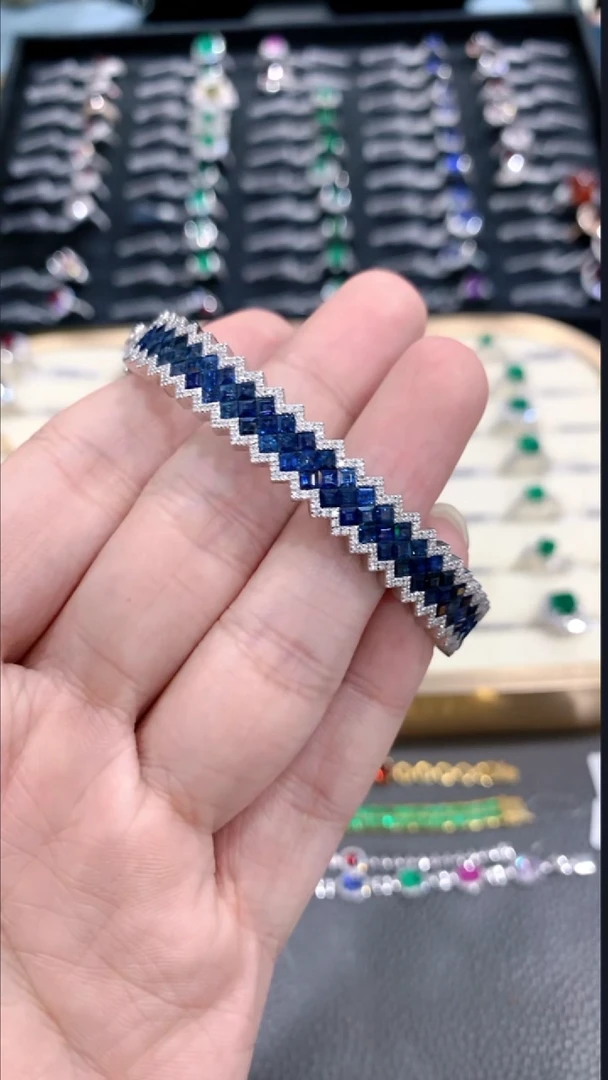 手镯蓝宝石18K金镶嵌·