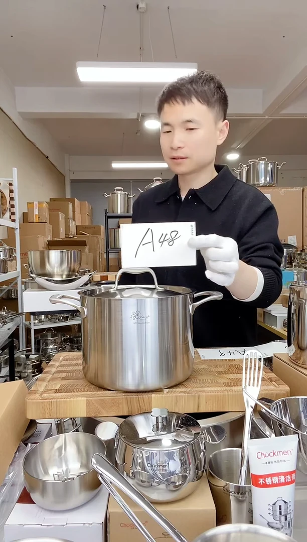 【闪购商品】A48 微瑕维乐仕20cm钢盖汤锅