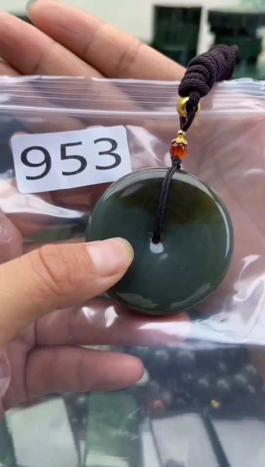未镶嵌和田玉珠宝半成品扣子