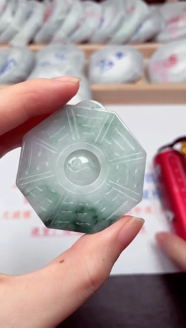 颈饰未镶嵌翡翠天然A货