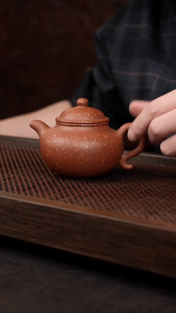 【闪购商品】紫砂茶壶粗砂红降坡莲子