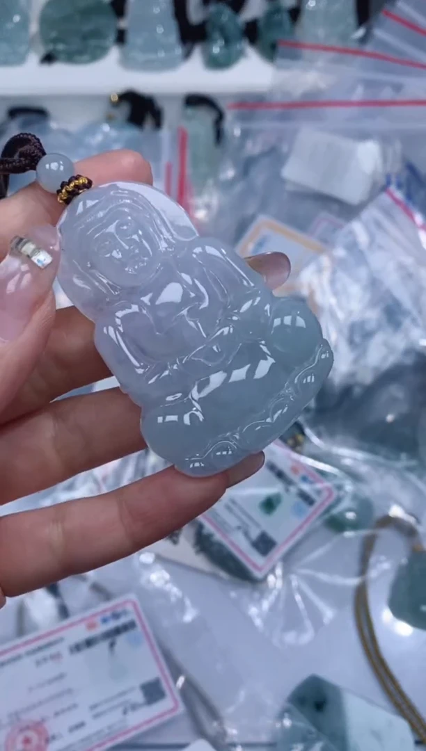 颈饰未镶嵌翡翠吊坠