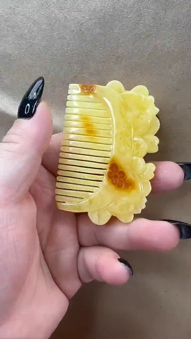 琥珀颈饰未镶嵌吊坠