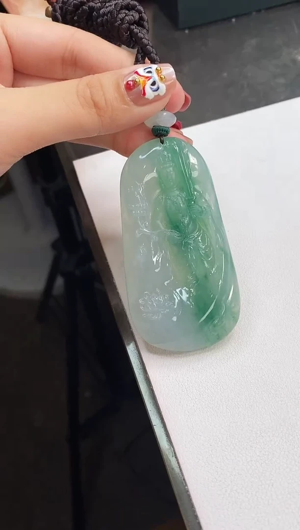 【闪购商品】翡翠颈饰未镶嵌虚空
