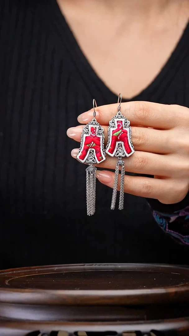 【闪购商品】刺绣黔东南苗族刺绣A158