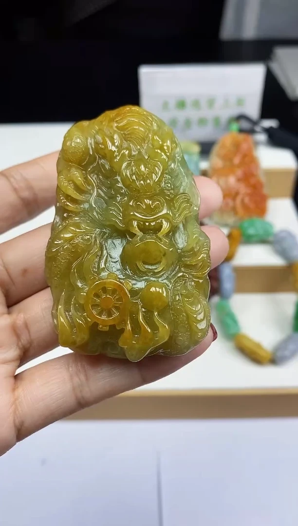 【闪购商品】翡翠颈饰未镶嵌翡翠A货