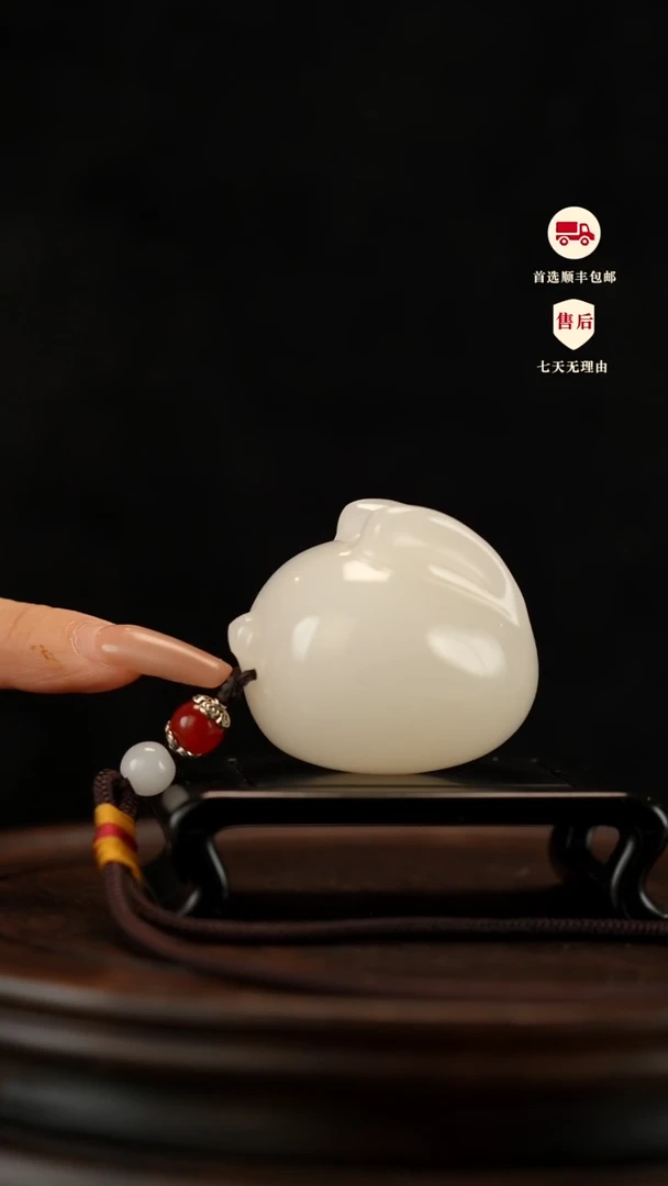 云南石荔枝白雕刻：前途无量手把件摆件挂件