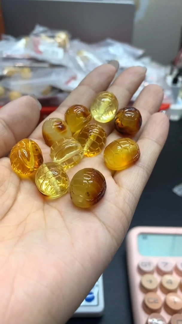 未镶嵌琥珀珠宝奇石970多样性发其一
