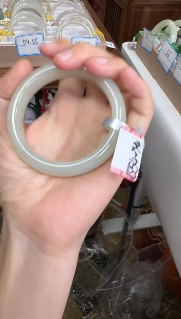 未镶嵌手镯和田玉54