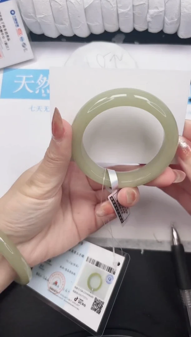 未镶嵌手镯石英质玉192-53.5DKDK