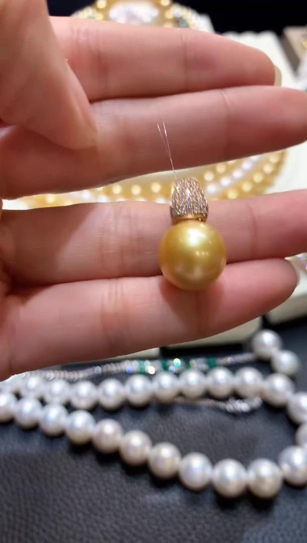 18K金镶嵌吊坠海水珍珠m38