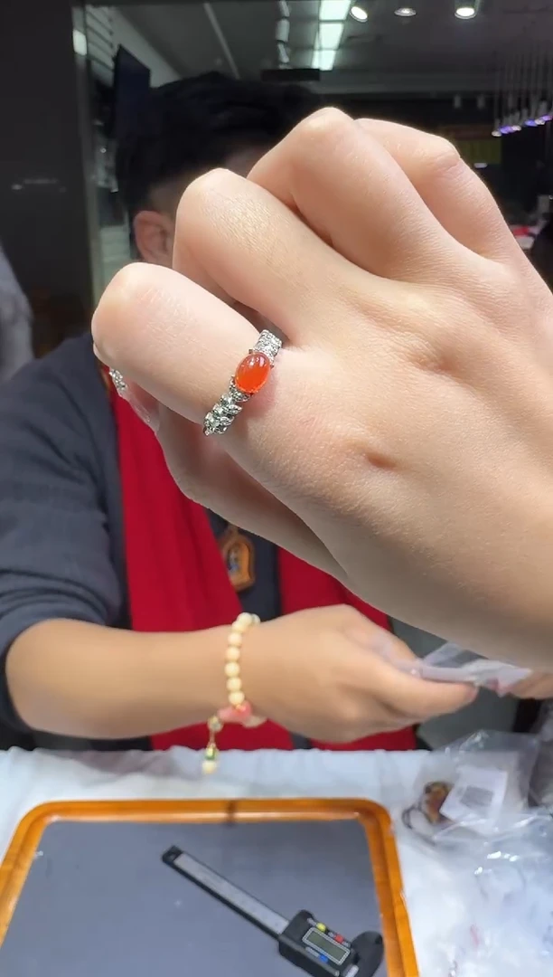 【闪购商品】欧泊戒指未镶嵌多样性发一件 377