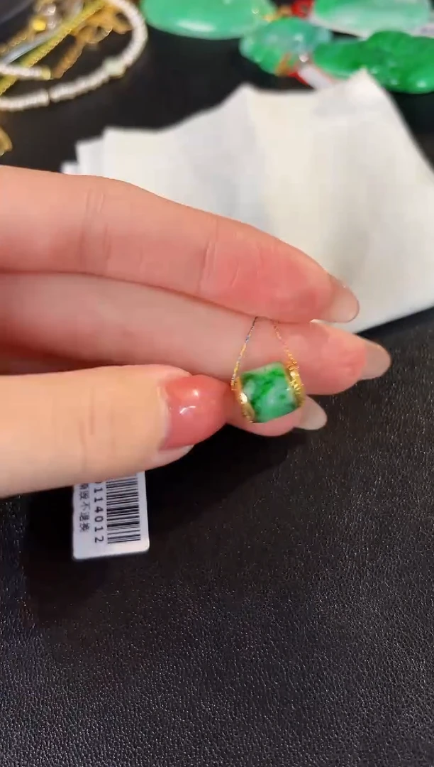 【闪购商品】翡翠颈饰18K金镶嵌缅料A货/支持复检/一件