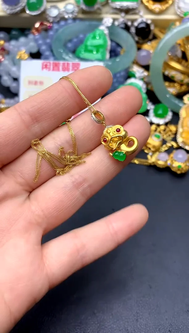 颈饰18K金镶嵌翡翠405 -中国好珍宝