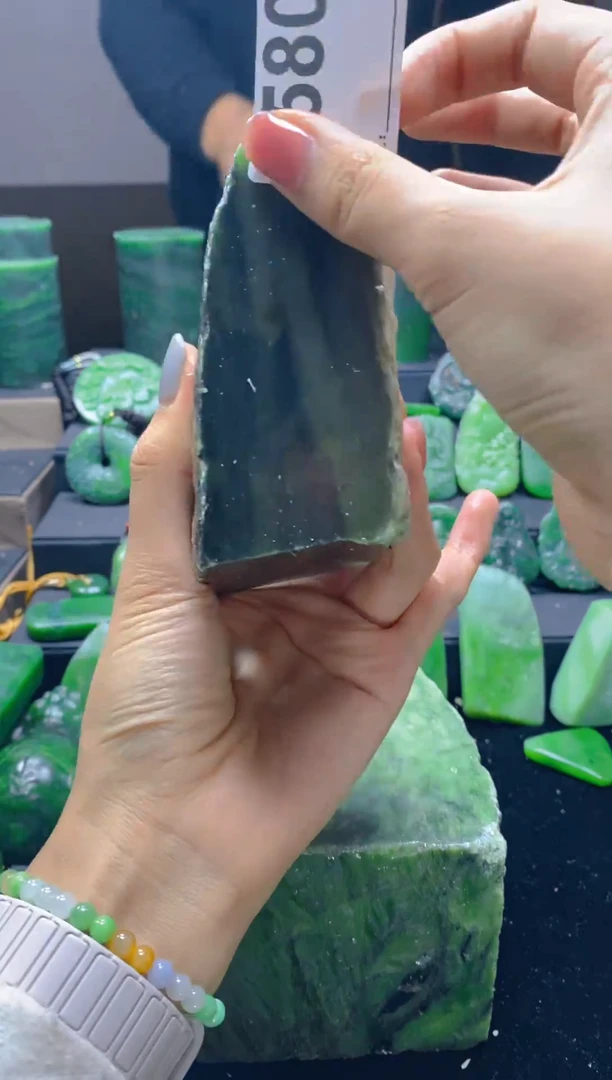 未镶嵌和田玉珠宝半成品1