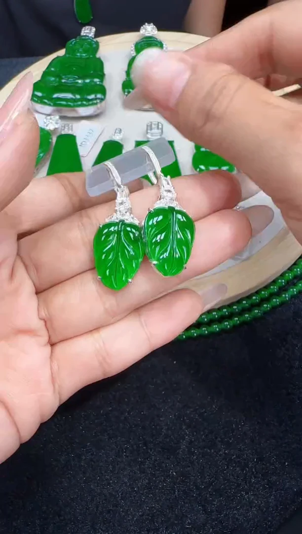 未镶嵌定制翡翠翡翠耳环177
