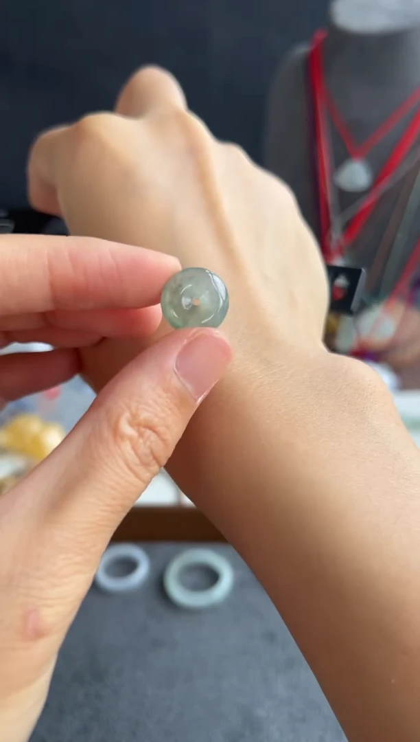 翡翠未镶嵌颈饰206买断