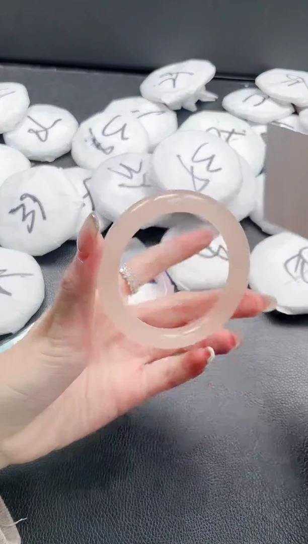 【闪购商品】石英质玉手镯未镶嵌04J258-56